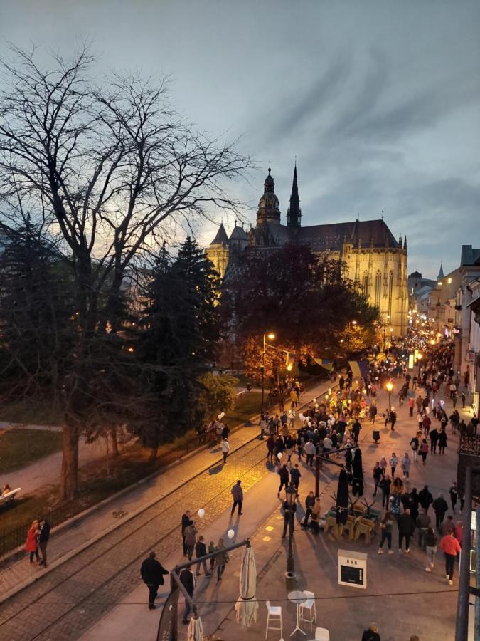 Padre Pio Apartments Family Košice Eksteriør bilde